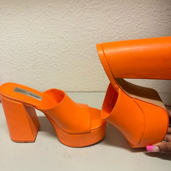 Steve Madden Women's Orange Platform Heels - Picture 3 of 4